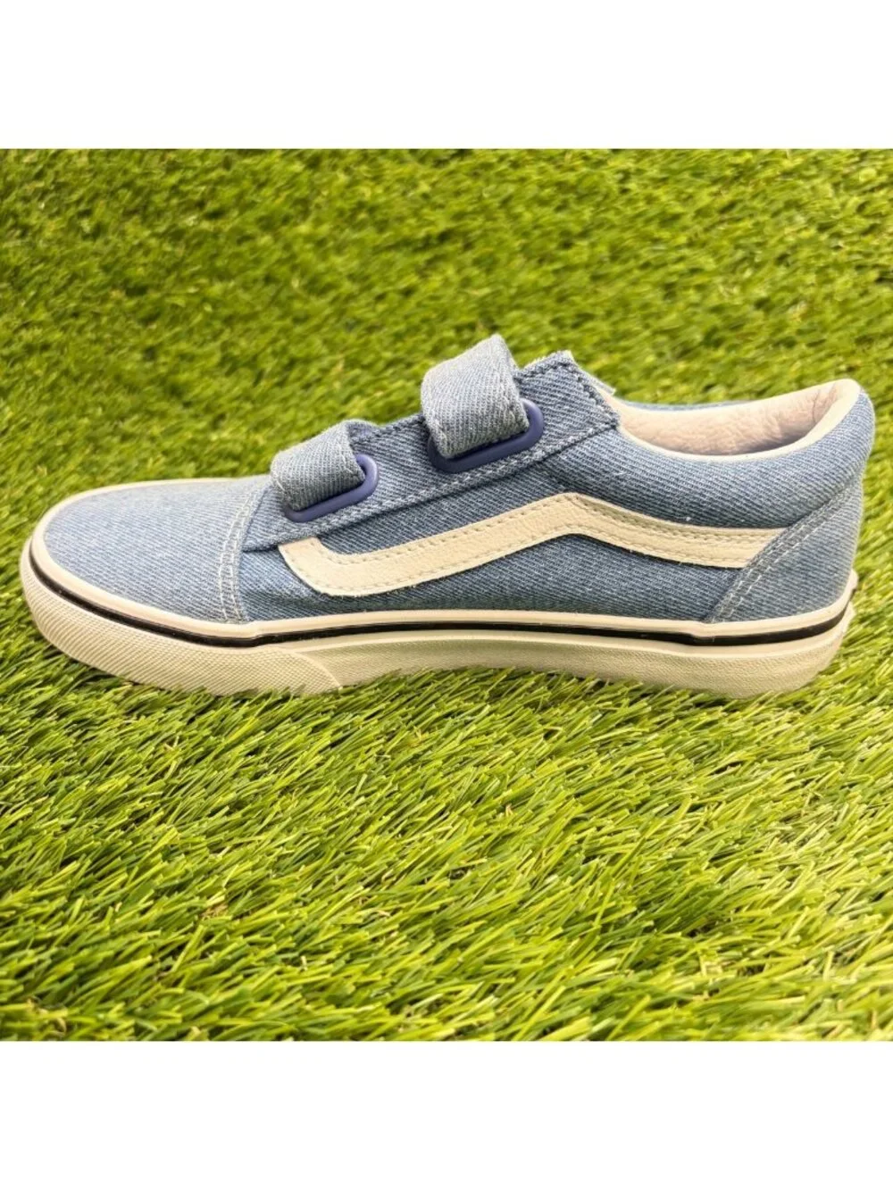 Vans Old Skool V Boys Size 2.5Y Denim Blue White Athletic Skate Shoes Sneakers